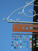 Enseigne de perles, Dinan, 2011